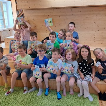 PASOVÁNÍ PRVŇÁČKŮ NA ČTENÁŘE